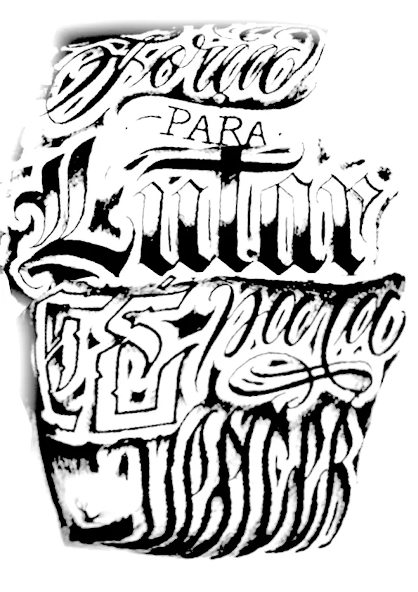 Tatuagem de retrato indígena na panturrilha, região com dor considerada moderada
